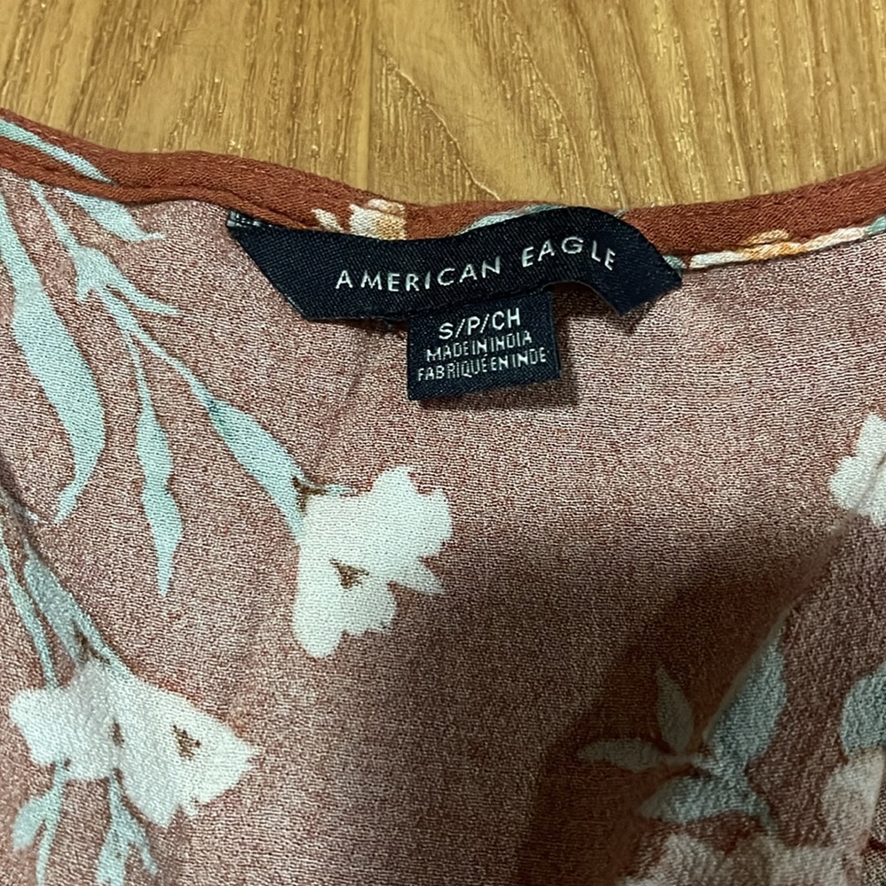 American Eagle Outfitters Brown and White Puff Sleeve Blouse - Picture 4 of 5